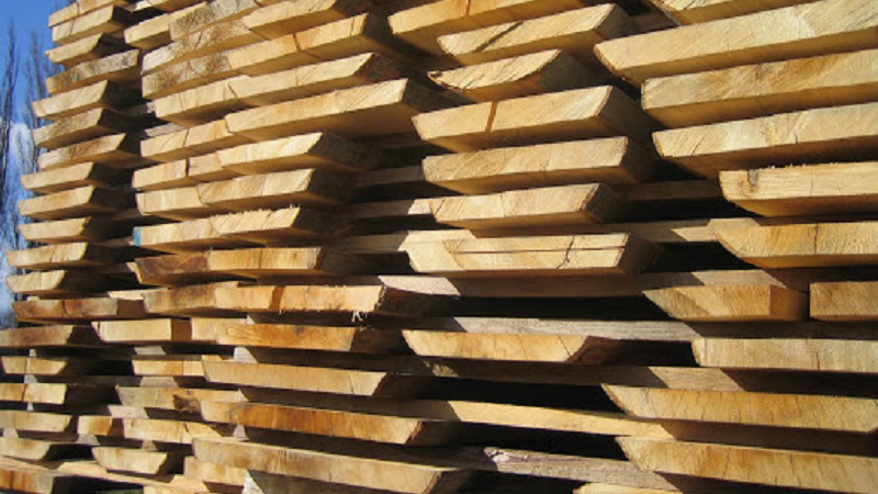 Sấy gỗ bằng lò hơi và phơi tự nhiên có gì khác nhau?